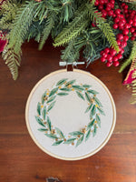 Load image into Gallery viewer, Wreath 7 - Large Stars
