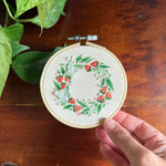 Load image into Gallery viewer, Strawbebe Wreath
