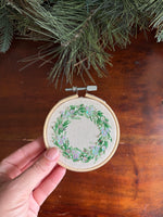 Load image into Gallery viewer, Hidden Mickey 4 - Sparkle Wreath
