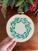 Load image into Gallery viewer, Wreath 6 - Large Multi
