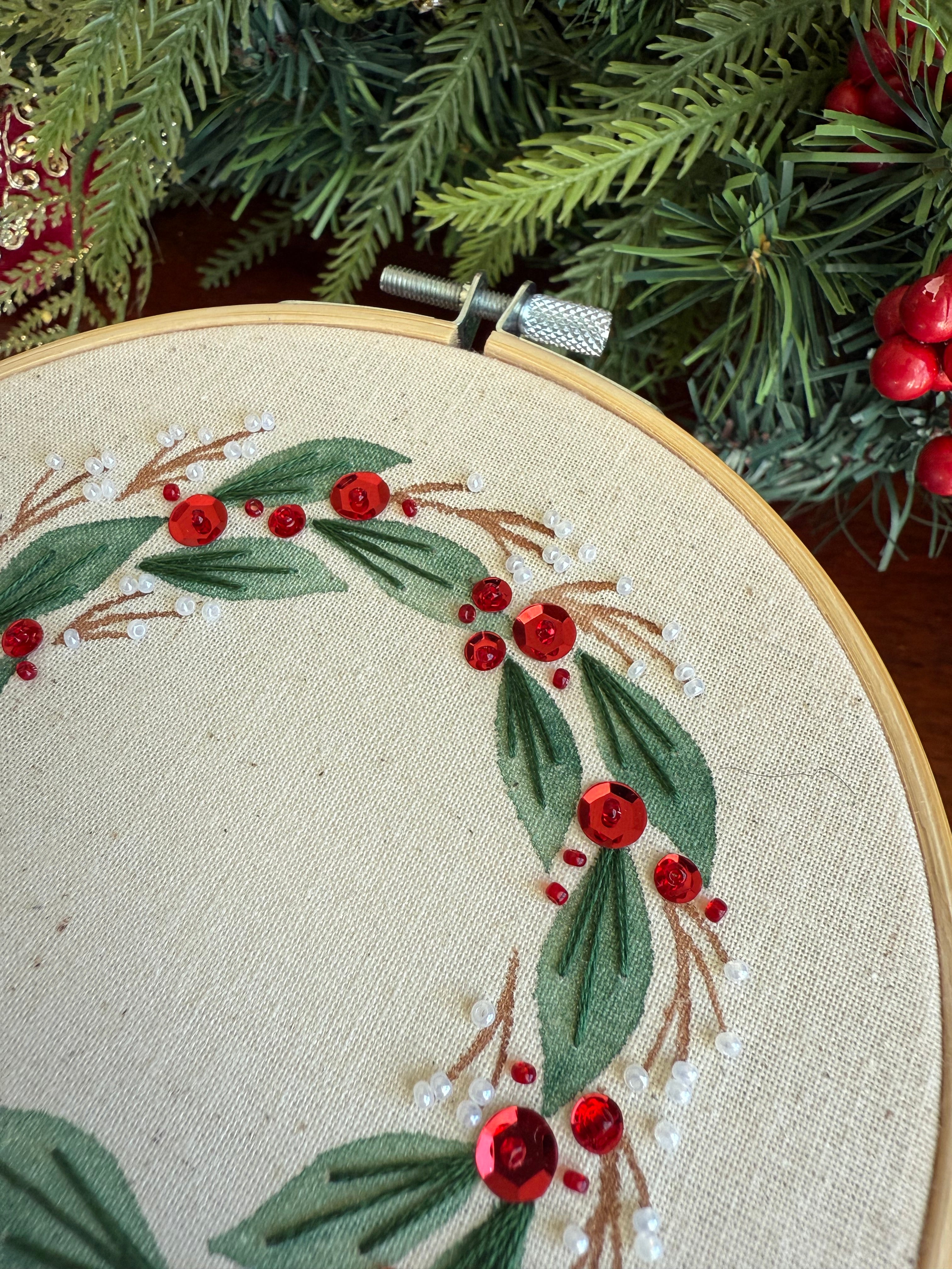 Wreath 5 - Large Holly
